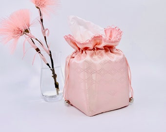 Tissue Box Cover / Pink Tissue Box Cover / Fabric Box Cover / Tissue Box Holder / Tissue Box / Fabric Tissue Box Cover / Tissue Holder