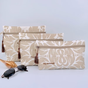 Personalisierte Badeanzug-Tasche, wasserfeste Kosmetiktasche, nasse Bikini-Tasche, bestickte Make-up-Tasche, Geschenk für Reisende, einzigartiges Brautjungferngeschenk