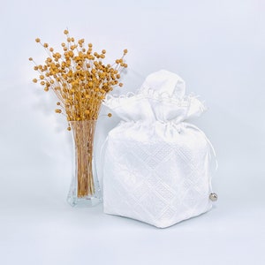 Pure Linen Tissue Box Cover, Fabric Box Cover, Tissue Box Holder, Tissue Box Cover, Fabric Tissue Box Cover, White Tissue Box Cover