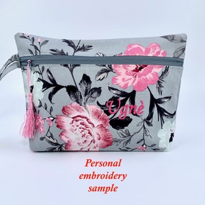 Personalized Swimsuit Bag, Water Resistant Cosmetic Bag, Wet Bikini Bag, Embroidered Makeup bag, Gift for Traveller, Unique Bridesmaid Gift zdjęcie 3