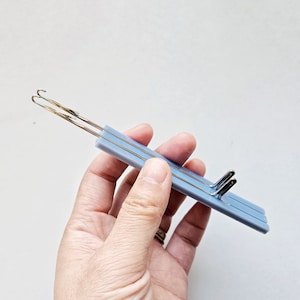 3d printed knitting machine double latch tool 5mm in hanc