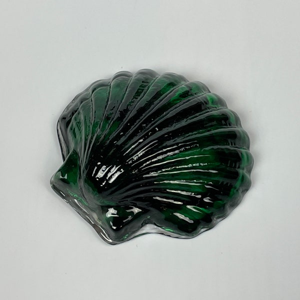 Emerald Green Glass Shell Paperweight, Clam Seashell