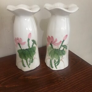 vases à bourgeons vintage peints à la main en 1984