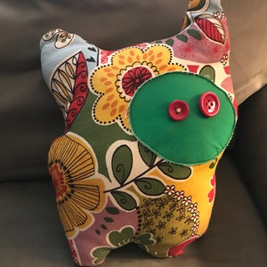 Vintage Handmade Pig Pillow Floral Fabric Medium