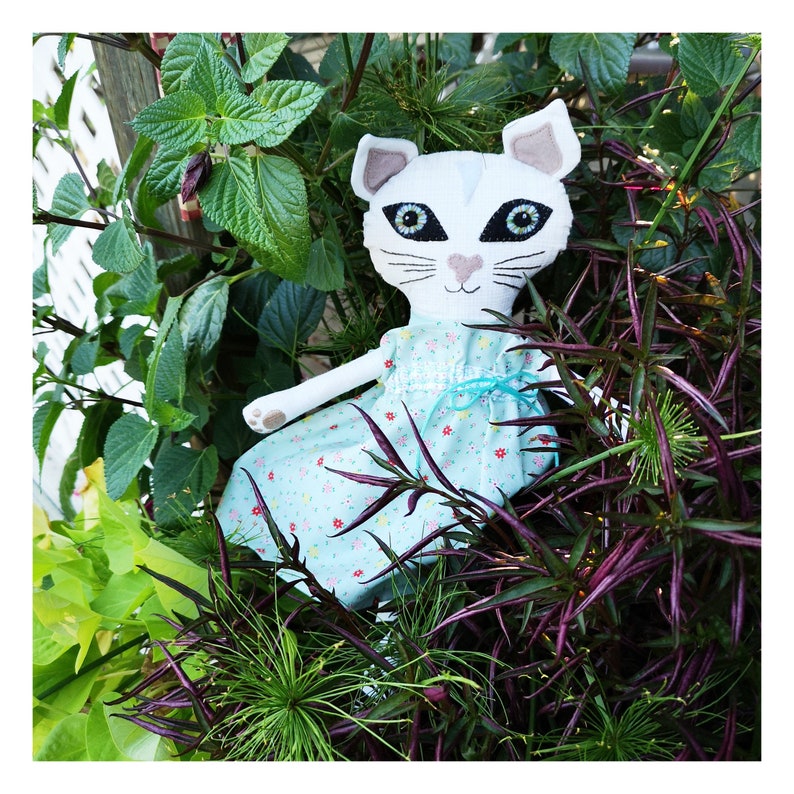 Kitty Doll Sewing Machine and Hand Embroidery Pattern Etsy