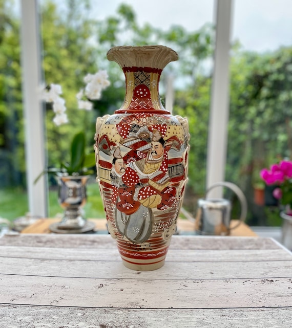 Large Kyoto Satsuma Vase, Hand Painted Oriental, Japanese Vase. Vintage  Oriental Vase 