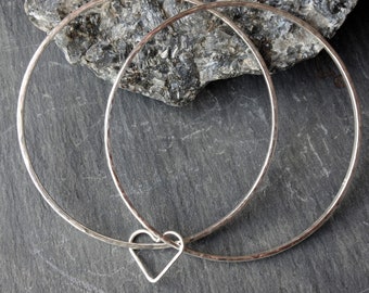 Sterling silver handmade solid silver D shaped outside profile linked twinset hammered bangle bracelet 925 with heart charm