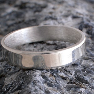 Sterling silver handmade 4mm plain band ring 925 plain finish silver ring UK