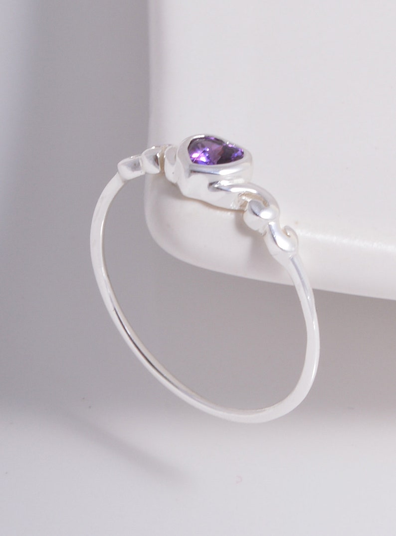 Sterling silver 925 amethyst crystal heart ring P 12