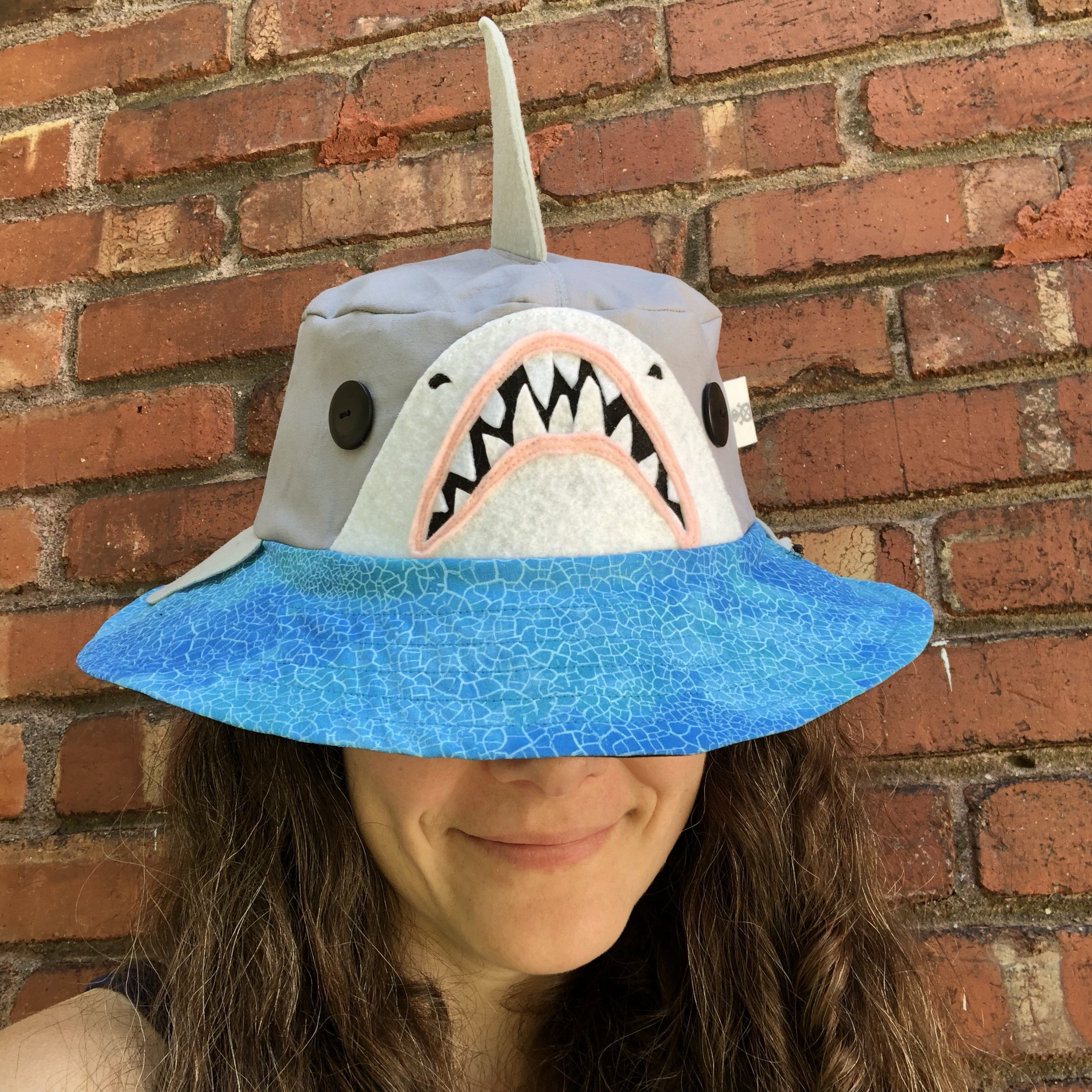 Baby shark sun hat hotsell