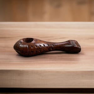 Handmade Fish Design carved 3 inch wood tabacco pipe Hand carved brown colour tabacco pipe pocket friendly