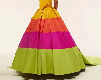 Falda de gala con diseño de patchwork de arcoíris de Quirk