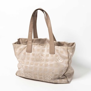 Chanel Brown New Travel Line Canvas Tote Bag Beige Leather Cloth Pony-style  calfskin Cloth ref.327498 - Joli Closet