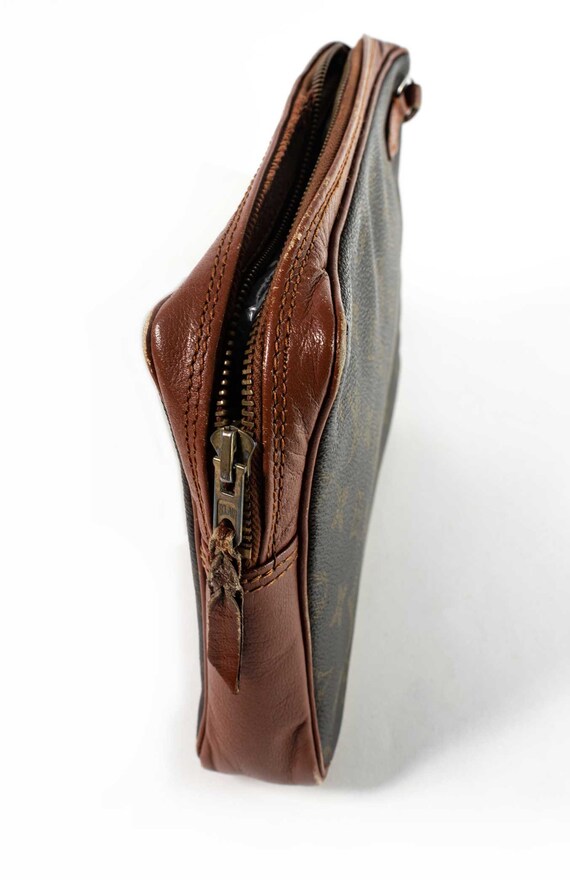 70's Louis Vuitton Clutch with Eclair Zipper Pull 1 Gem