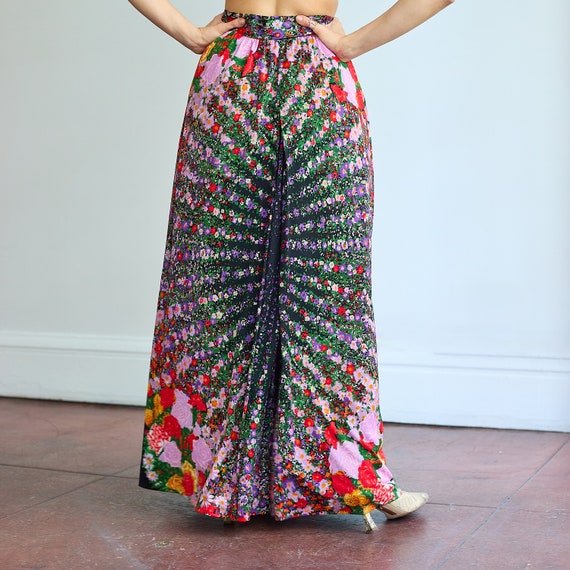 1970s Floral High Waisted Maxi Skirt with Lacquer… - image 6