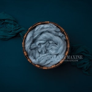 Fundo digital para recém-nascidos para fotografia de recém-nascidos - fundo azul-petróleo com tigela redonda, inserção digital para recém-nascidos, fundo digital para recém-nascidos