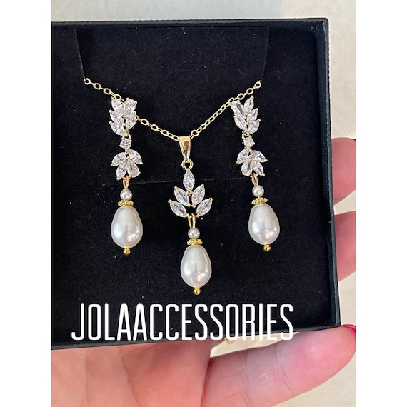 Swarovski bridesmaid hotsell jewelry sets