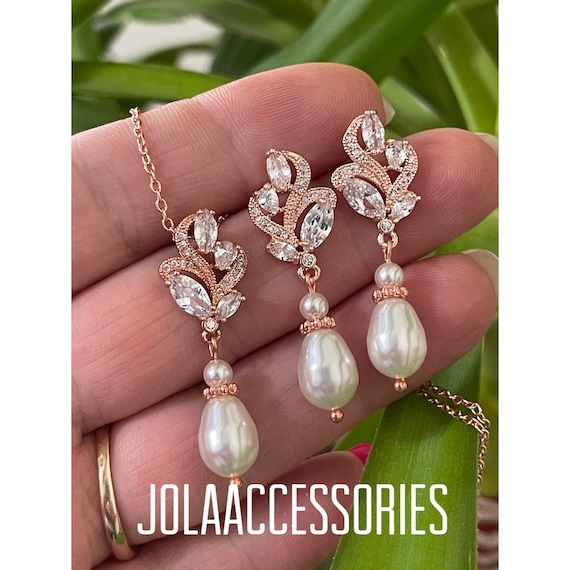 Pendientes de boda con circonitas cúbicas y perlas de Swarovski