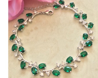 Emerald green bridal bracelet cubic zirconia bride wedding bracelet bridal bracelet crystal wedding bracelet bridesmaid gift halo style