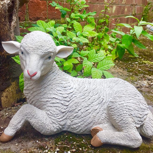 Realistic Effect Sitting Lamb Figurine Statue Garden Ornament Farm Lawn Decoration Patio Sheep Sculpture
