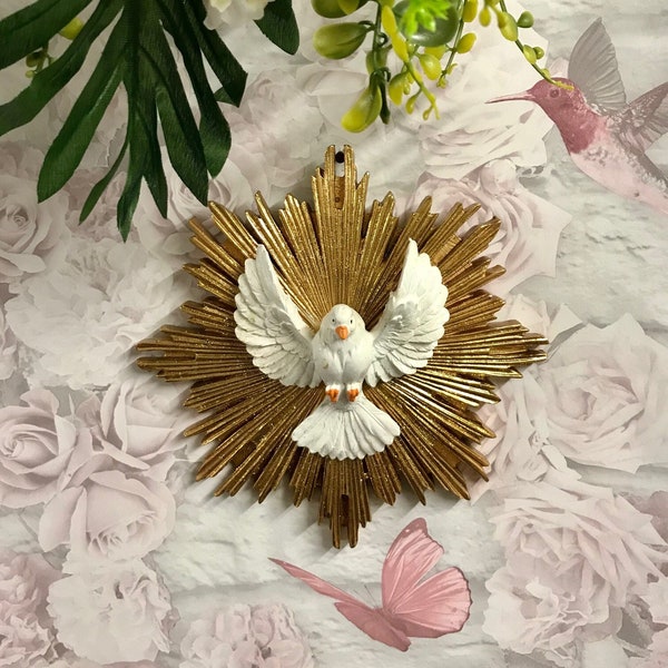 Serenity of the Holy Spirit - Exquisite Religious Wall Art Plaque, Instilling Peace and Faith