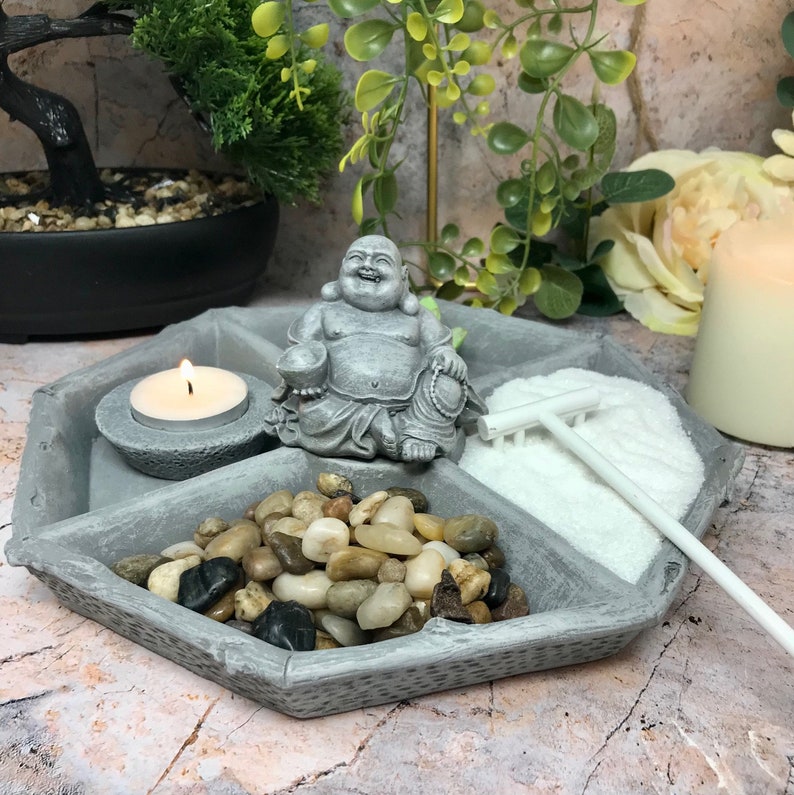 Kit de jardín zen Mini espacio de meditación y relajación de Buda Juego completo con arena, rastrillo, vela y decoración imagen 1