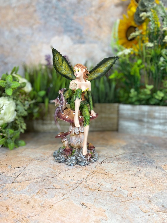 Fairy Charms: A World of Enchantment and Beauty 