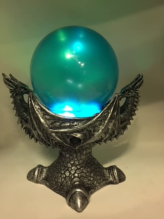 Drago LED incantato e sfera di cristallo, statuetta in resina