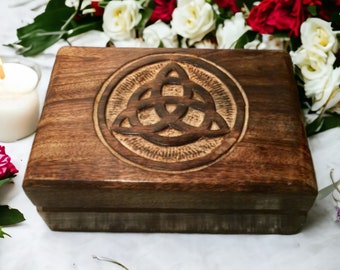 Hand-Carved Celtic Triquetra Wooden Tarot Box – Wiccan Pagan Keepsake,  Engraved Spiritual Storage for Tarot Cards