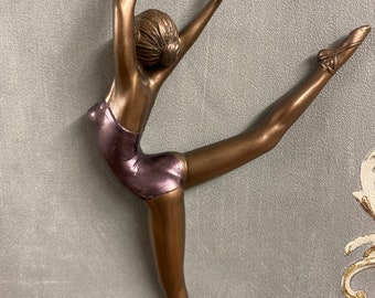 Art Deco Bronce Efecto Ballet Escultura Arte de pared Bailarina Resina Placa de pared