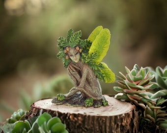 Figurine de fée en feuille de chêne enchantée, statue de jardin intérieure/extérieure, décor mystique de nymphe des bois, art fantaisiste, objet de collection inspiré de la nature