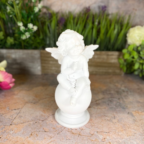 Statue d'ange chérubin - chérubin de jardin en résine - figurine angélique blanche classique - décoration d'intérieur paisible - statue commémorative - oeuvre d'art spirituelle