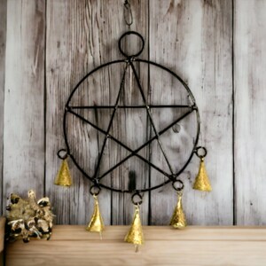 Mystical Pentagram Wind Chime with Bells, Handcrafted Metal Wind Chime, Esoteric Outdoor Decor, Spiritual Garden Sound Sculpture