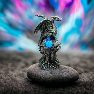 Mystical Dragon Guardian LED Light-Up Egg Sculpture - Mythical Handcrafted Resin Statue for Fantasy Decor & Collectors