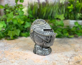 Medieval Knight Helmet Money Box Resin Coin Bank with Intricate Details | Vintage Style Savings Jar | Unique Gift for History Buffs