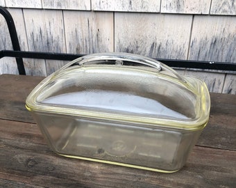 Westinghouse clear glass refrigerator/loaf bread pan
