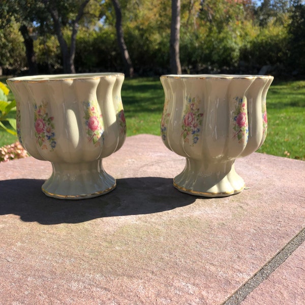 Pair of 2 vintage floral ceramic planters