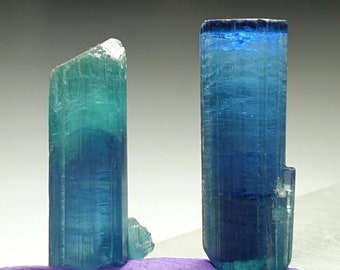 Beautiful indicolite color tourmaline spray shape crystal