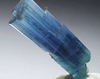 Top quality indicolite tourmaline spray shape crystal