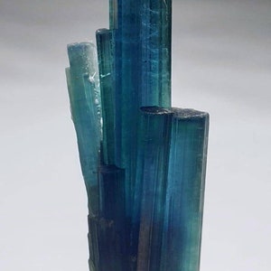 Top quality indicolite color tourmaline spray