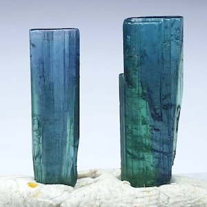 Mooie indicolite tourmaline kleine kristallen