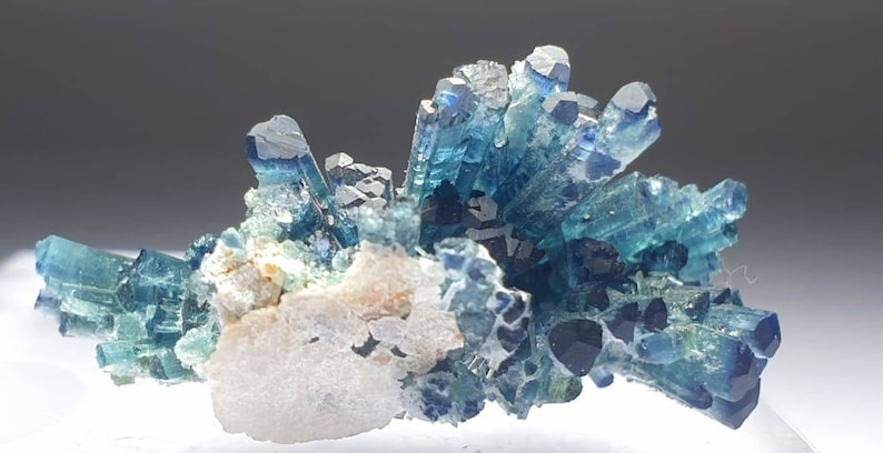 indicolite tourmaline spray combine with mica
