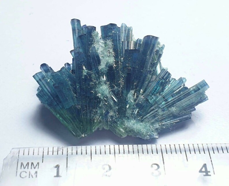 indicolite tourmaline spray combine with mica