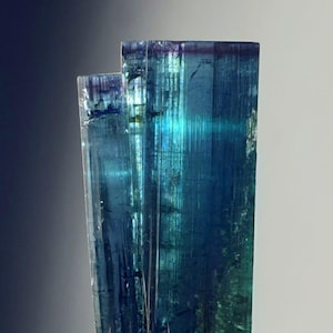 Topkwaliteit paarse dop indicoliet kleur toermalijn stapsgewijs kristal