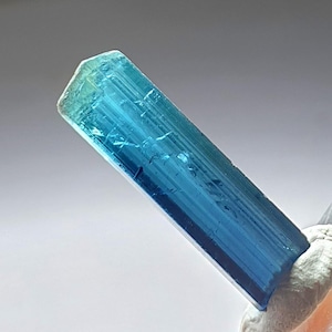 Indicolietkleurige toermalijn edelsteen van topkwaliteit