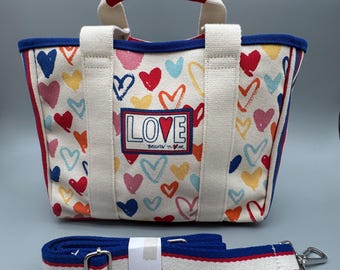 NWOT - Mini cabas en toile rouge vif, blanc et vous