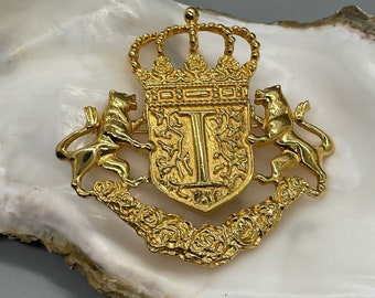 Vintage 1980s Ivana Coat of Arms Gold Plated pendant/brooch