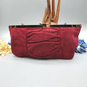Vintage Rot / Burgundy Wildleder Clutch Lisette Schultertasche, circa 1960er Jahre