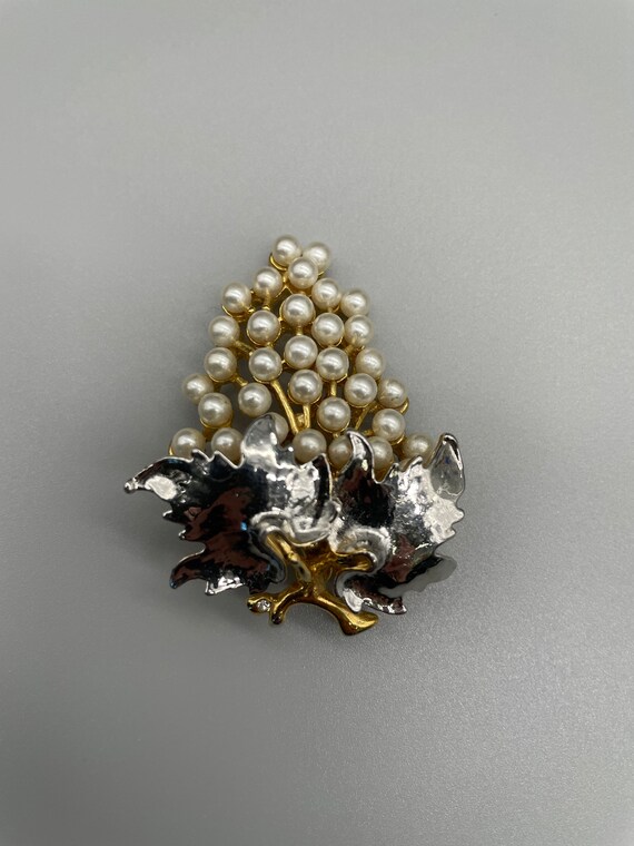 Vintage Faux Pearl Statement Brooch, circa 1960s - image 5