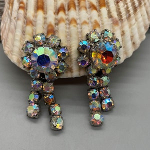 Vintage Iridescent Rhinestones clip on earrings